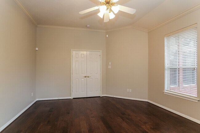 Building Photo - 20818 Sweet Violet Ct