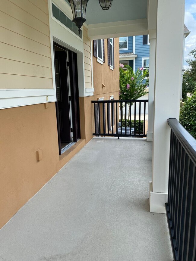 Building Photo - 1061 Clifton Springs Ln