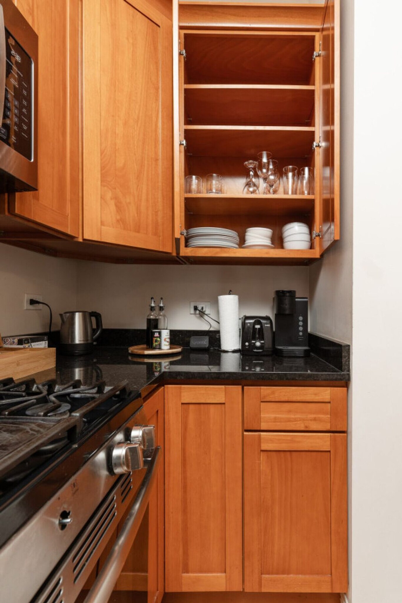 Building Photo - 2149 W Division St