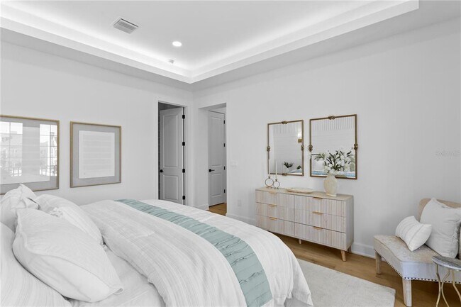 Building Photo - 440 GILMAN Pl