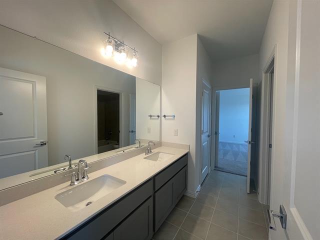 Building Photo - 3518 Sunflower St