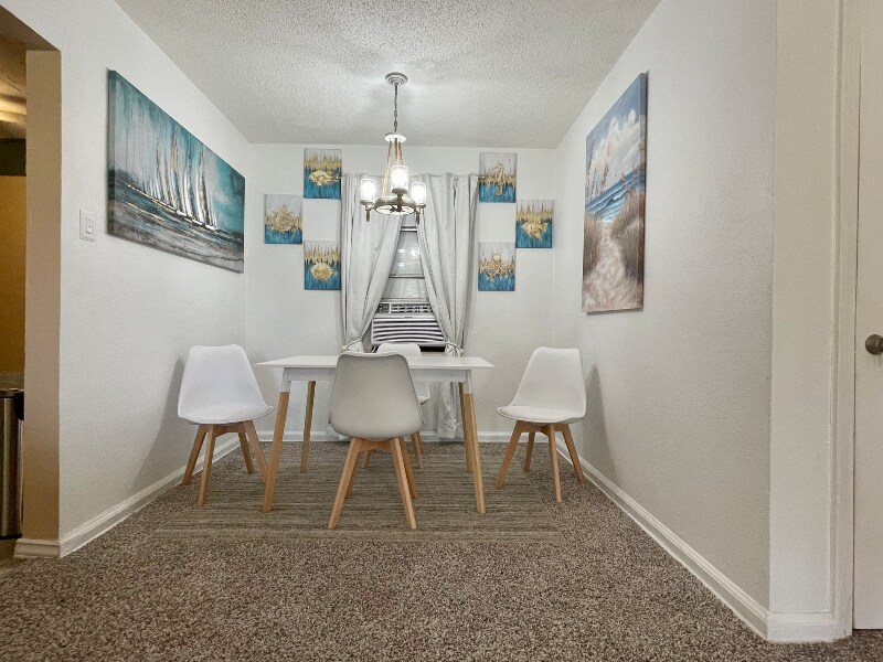 Building Photo - 193 E Highland Dr