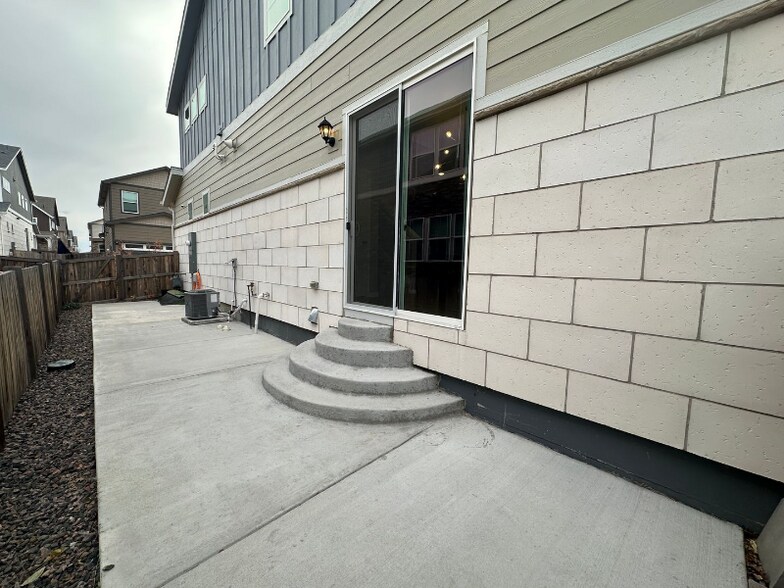 Building Photo - 21772 E 8th Ave