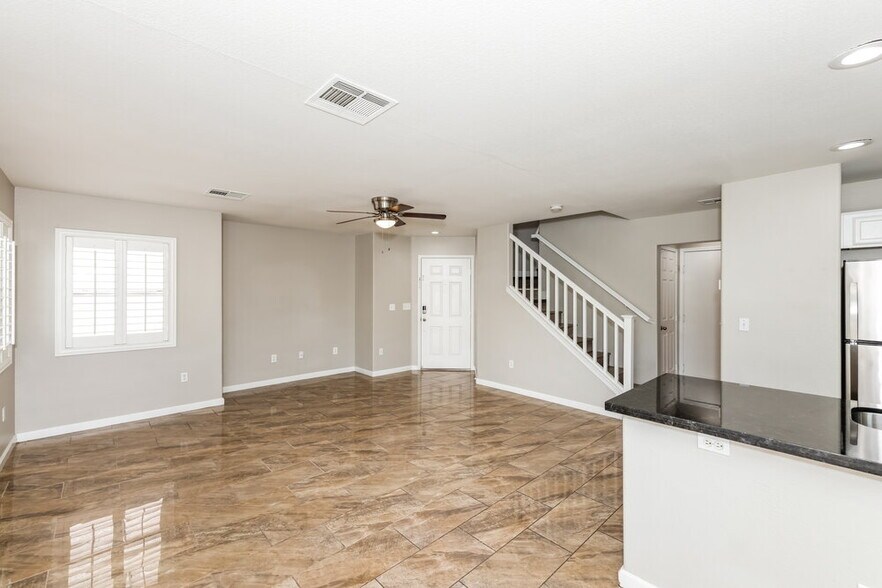 Building Photo - 9327 Pyrope Ct