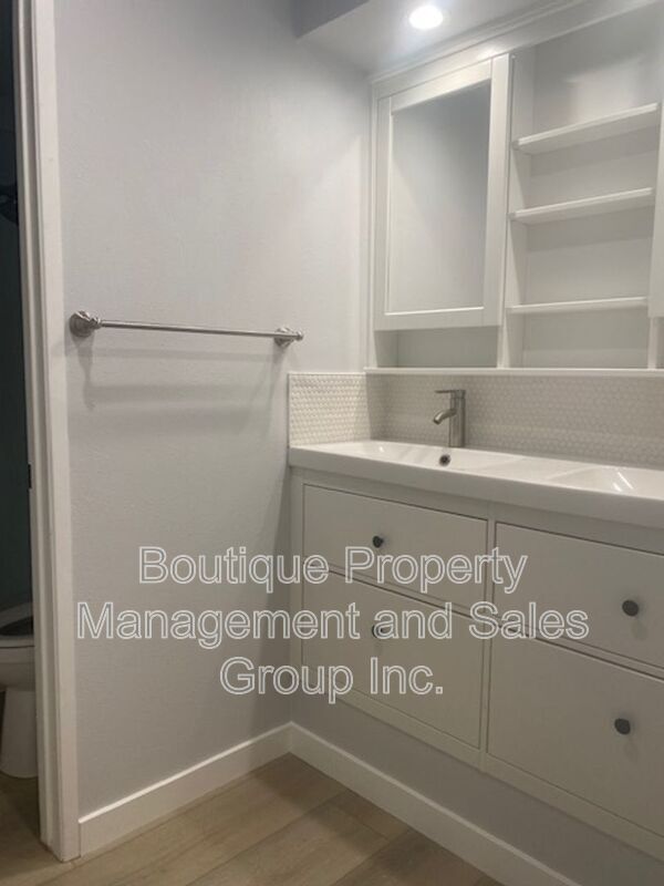 Building Photo - 23331 Caminito Telmo