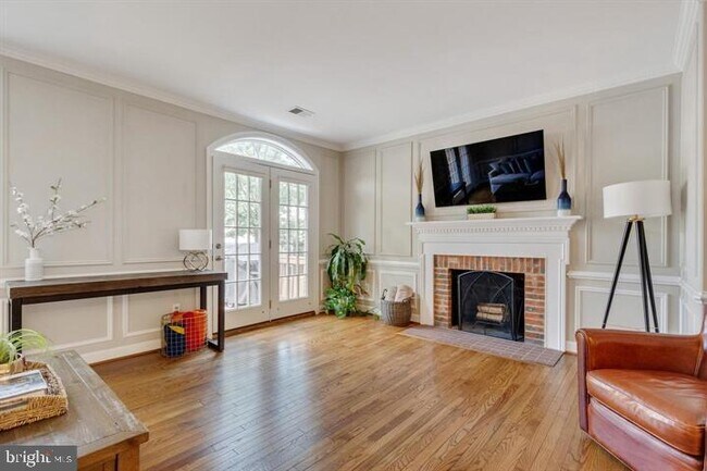 Building Photo - 3956 Valley Ridge Dr