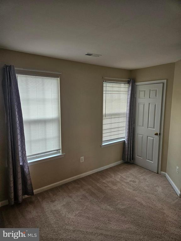 Building Photo - 6887 Chasewood Cir
