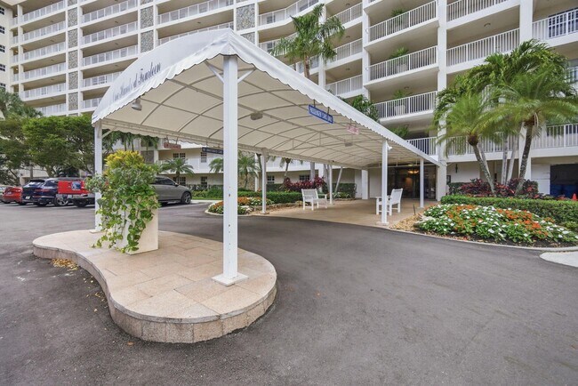 Building Photo - 3507 Oaks Way