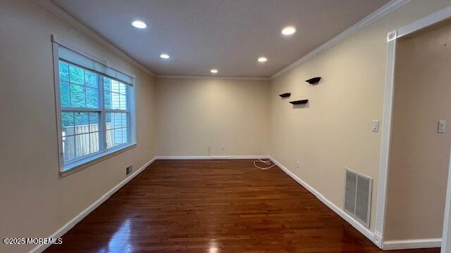 Building Photo - 33 Kinglet Ave
