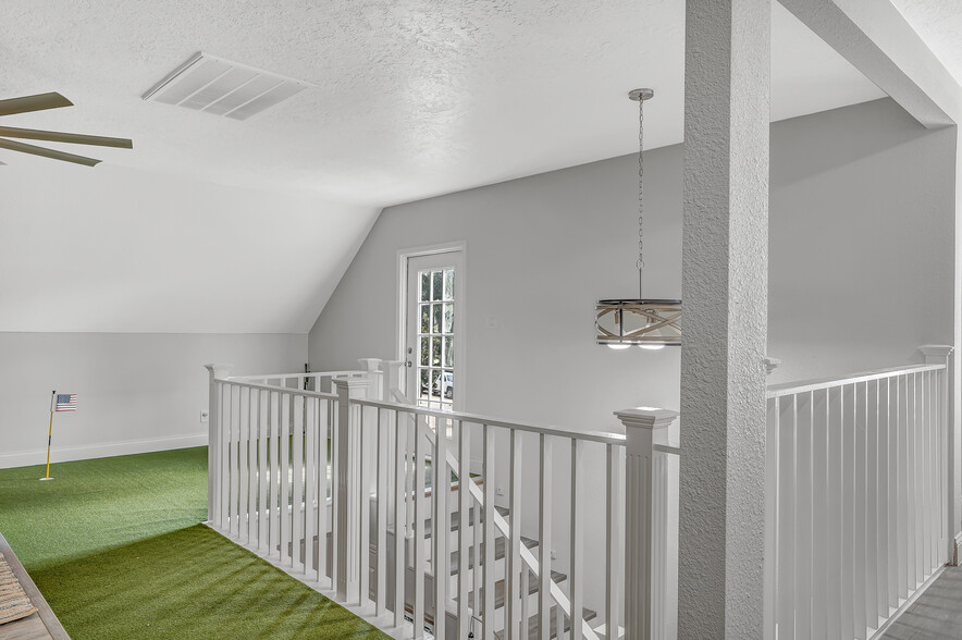 Building Photo - 5110 Pleasure Lake Dr