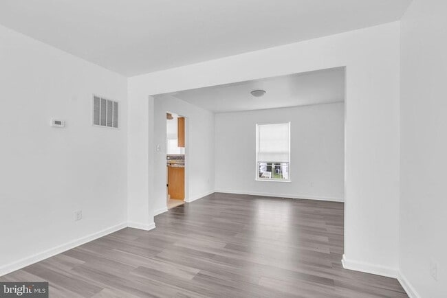Building Photo - 5413 Silver Maple Ln