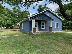 Building Photo - Nice 4BR/2BA Home on Large Corner Lot