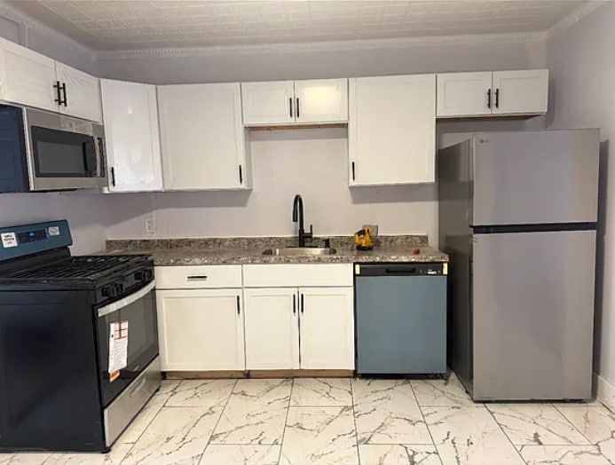 Building Photo - 34 Seminary Ave