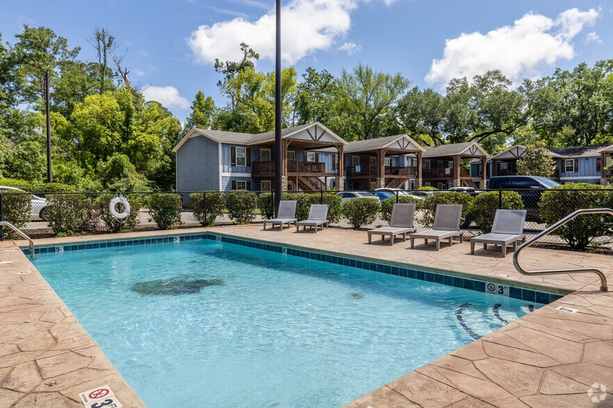 Pool - The Woodlands