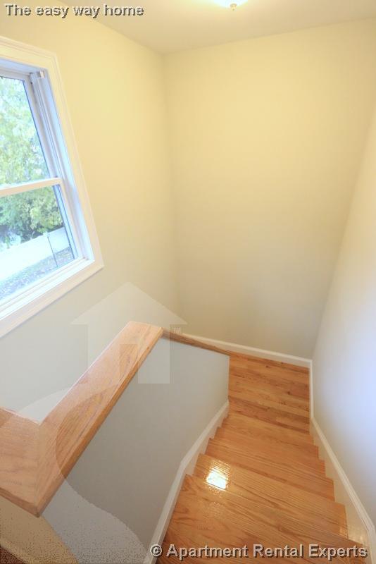 Building Photo - 29 Elmwood St