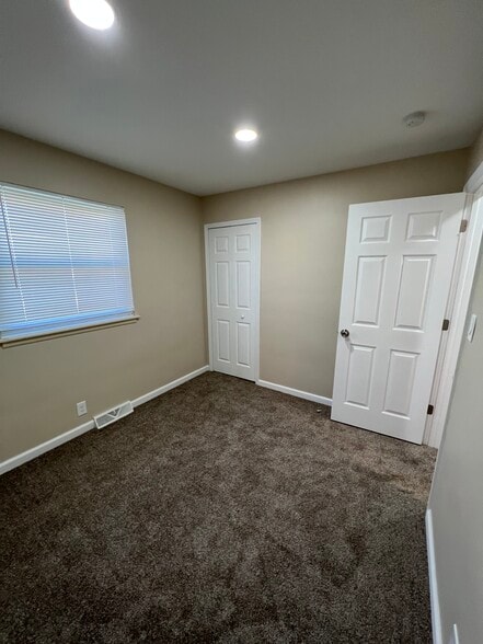 Building Photo - 3588 Toepfer Rd