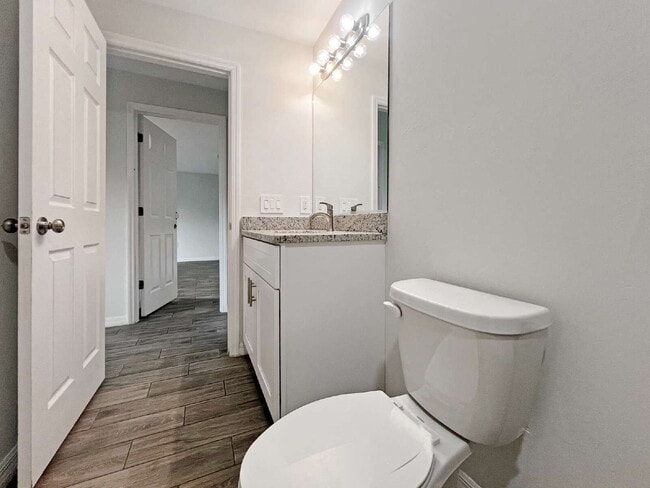 Building Photo - Move-In Special! Half Month FREE – APPLY by November 30th – Modern 3BR/2BA Duplex in Lehigh Acres...