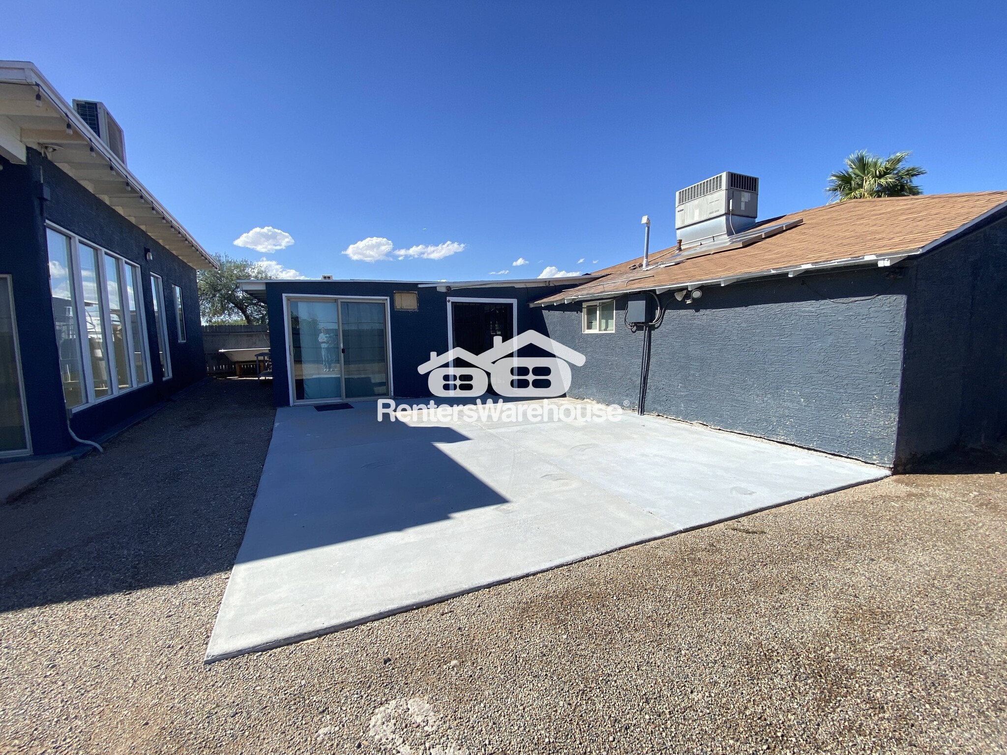 Building Photo - 1007 E Elwood St