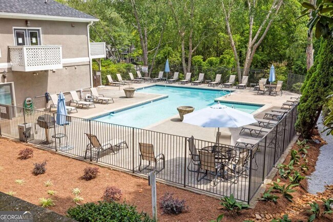 Building Photo - 55 St Claire Ln NE