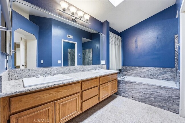 Building Photo - 13776 Monteverde Dr