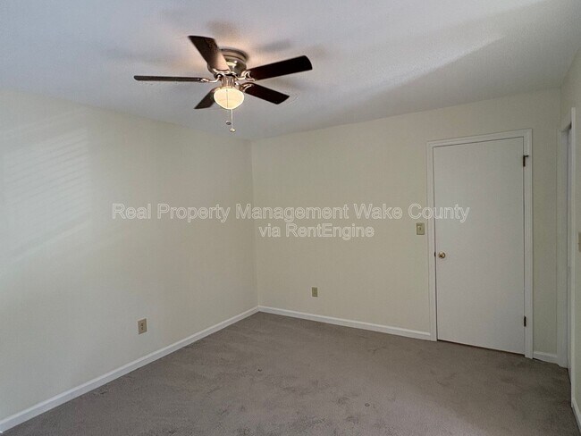 Building Photo - 306 Applecross Dr