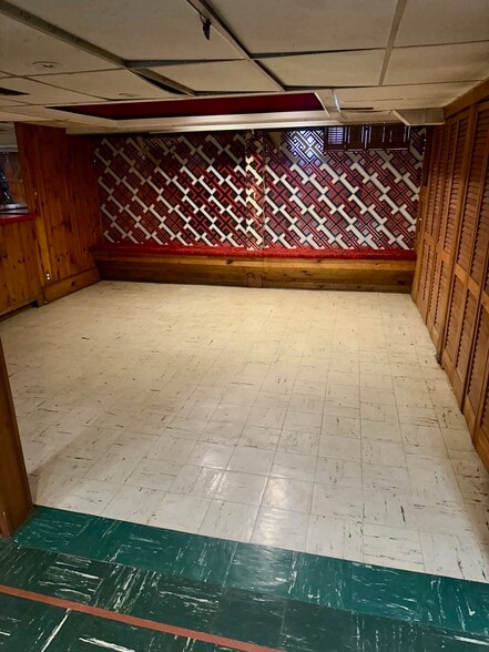 Building Photo - 468 Greenmount Ave