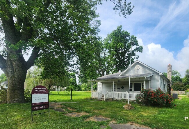 Building Photo - 3 Bedroom House, Clinton