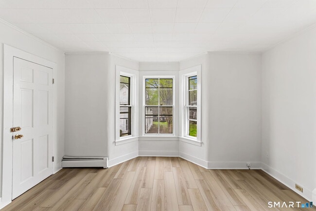 Building Photo - 63 Reynolds St