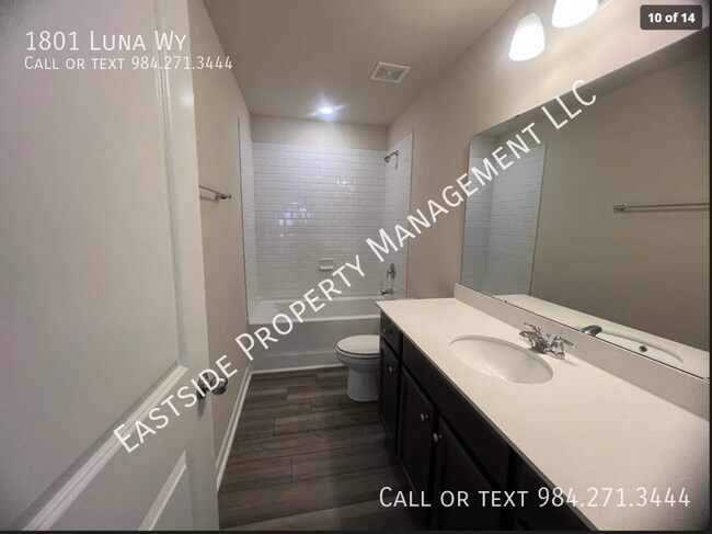 Building Photo - 1801 Luna Wy