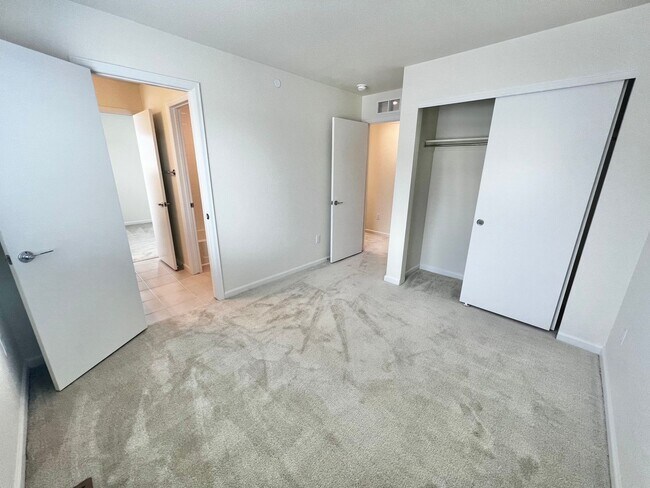 Building Photo - STUNNING 3 bed 2.5 bath new build home in Fort Collins!