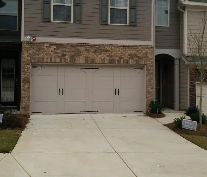 Double car Garage - 6322 Story Cir