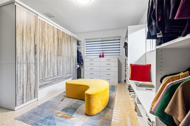 Building Photo - 2121 Red Rd