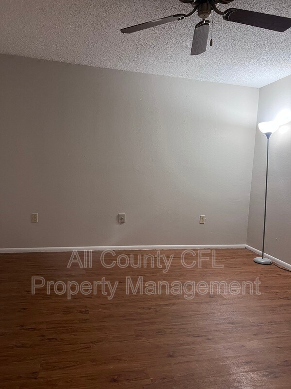 Building Photo - 643 Dory Ln