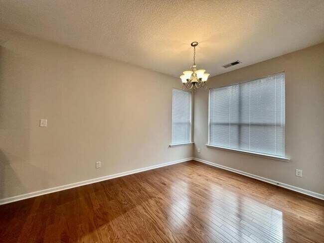 Building Photo - 4531 Hubbard Falls Dr