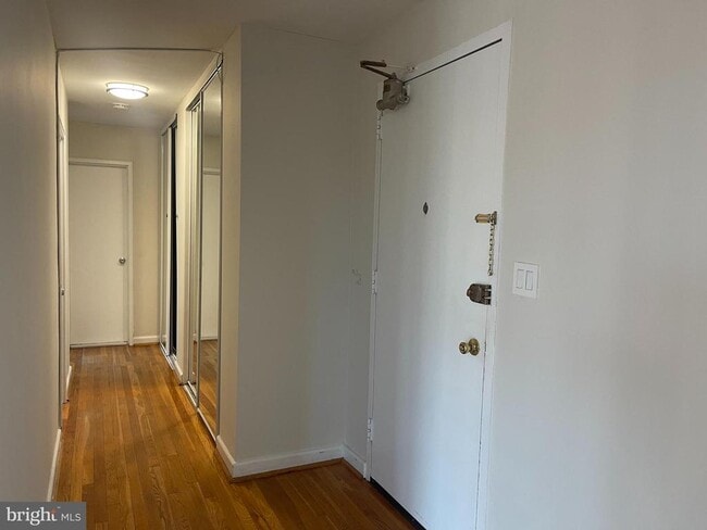 Building Photo - 1200 S Arlington Ridge Rd