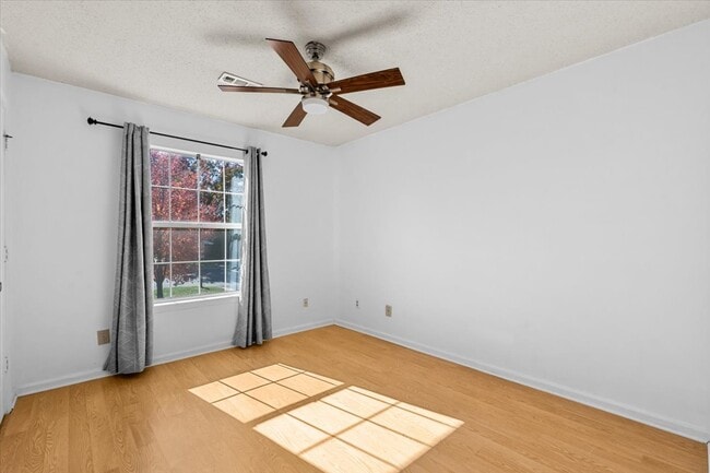 Building Photo - 5521 Hornaday Rd