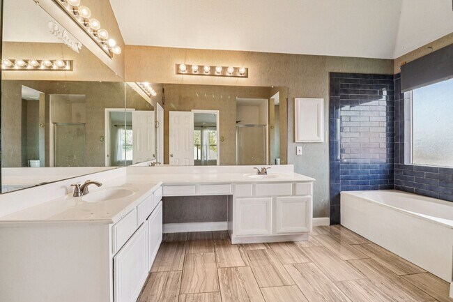 Building Photo - 16810 Blairstone