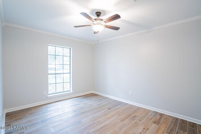 Building Photo - 213 Presbytere Pkwy