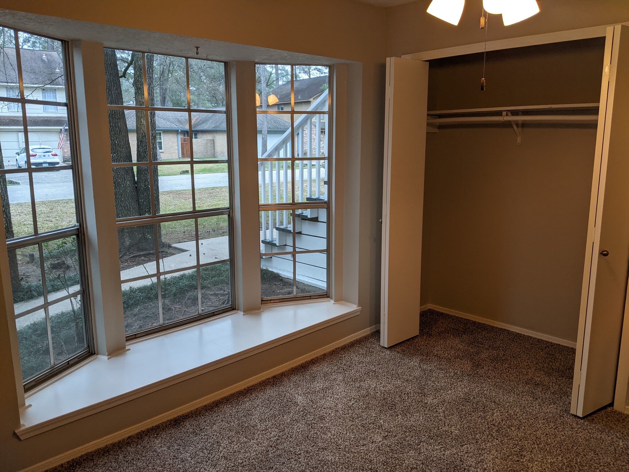 Guest Bedroom 2 Closet View - 2 Meadow Star Ct
