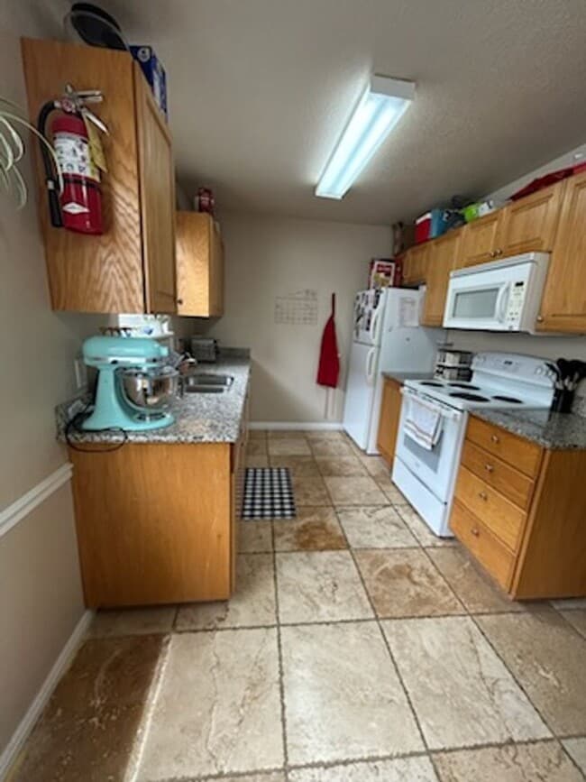 Building Photo - 2 Bed 1 Bath Condo in Rexburg Idaho - Unit...