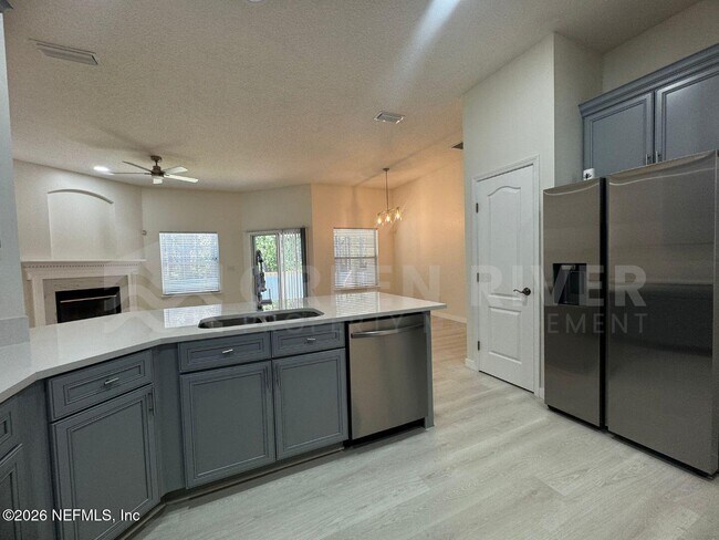 Building Photo - 3176 Tower Oaks Dr