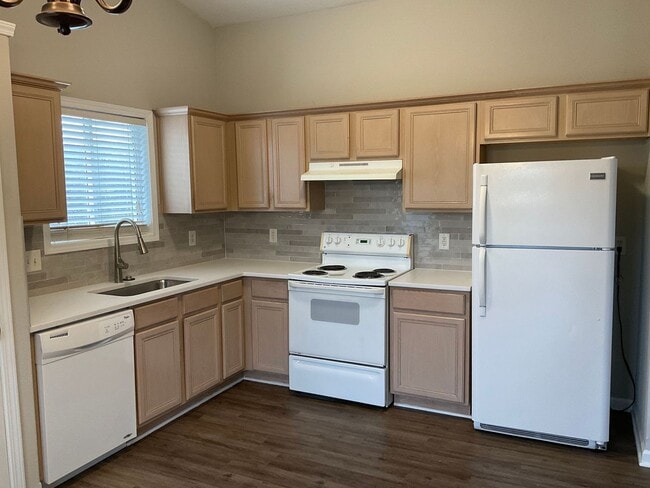 Building Photo - Available Now!! Charming and Updated Rental Home in Mt. Holly!