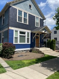 Building Photo - 950