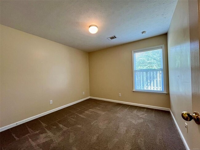 Building Photo - 8901 Ashland Park Pl