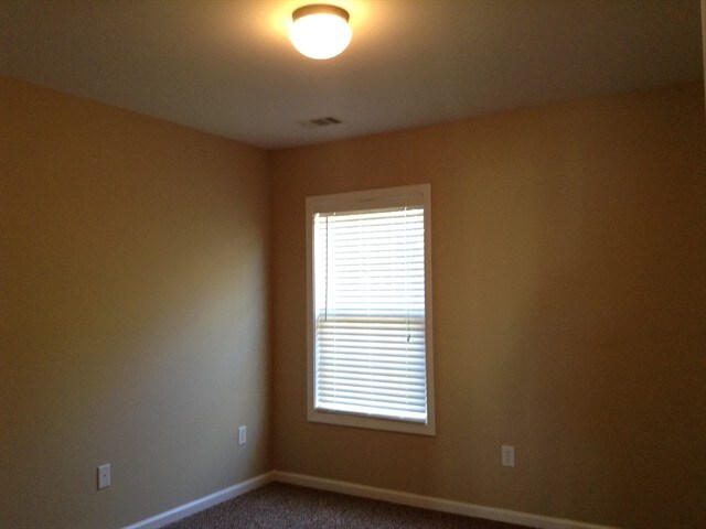 Building Photo - 1 Jordan Crest Ct