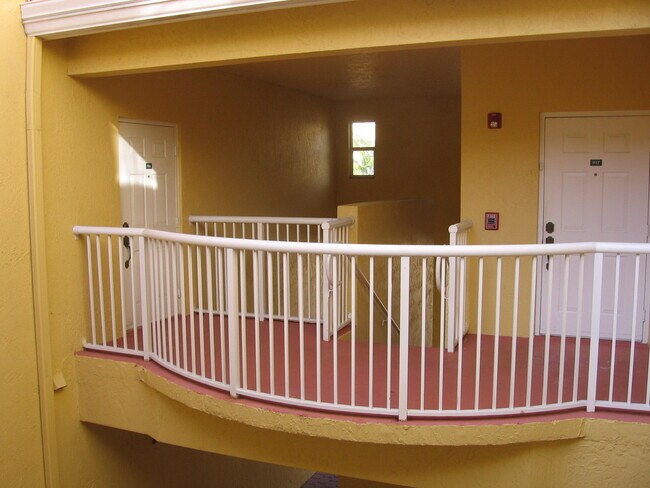 Building Photo - 1118 Shoma Dr
