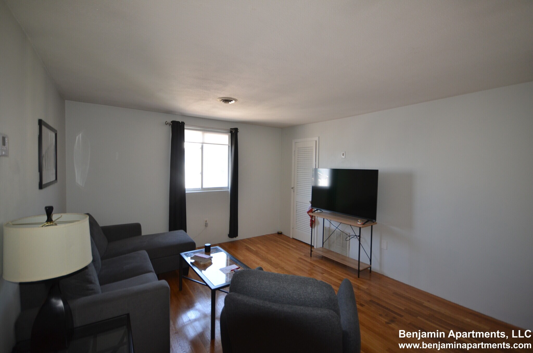 Building Photo - 373 Dorchester St