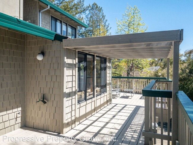 Building Photo - 4 br, 2.5 bath House - 5561 Yerba Buena Road