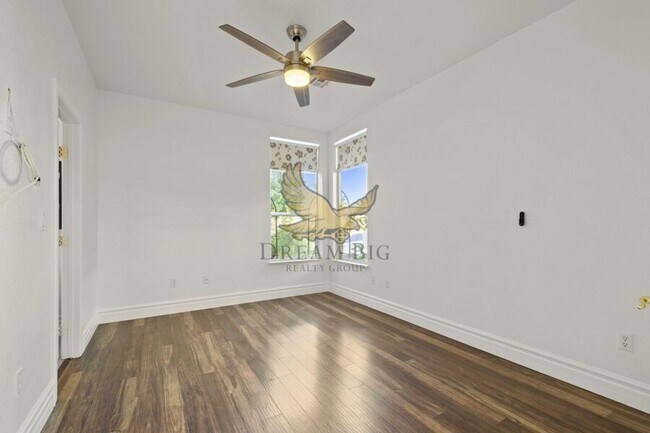 Building Photo - 9513 Cloudcroft Ave