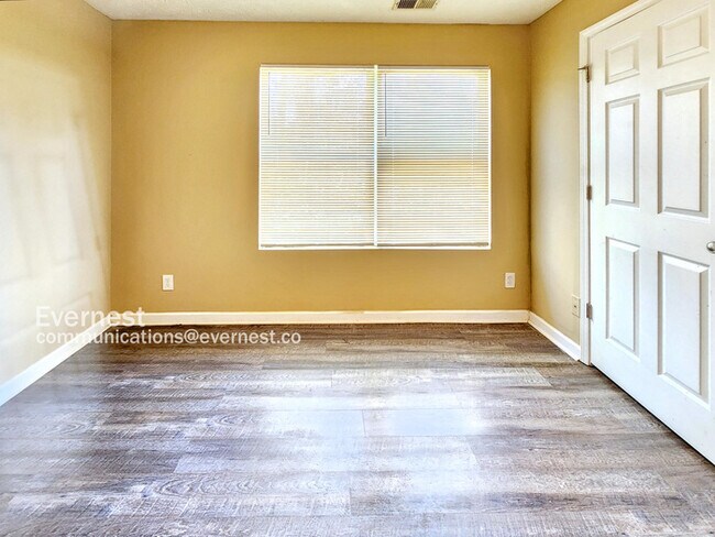 Building Photo - 3203 Fairington Ridge Cir